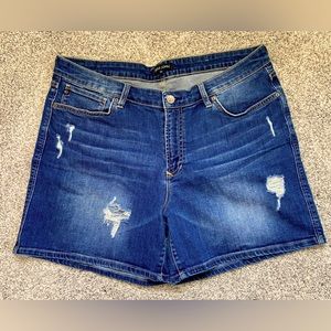 Dear John distressed jean shorts size 32